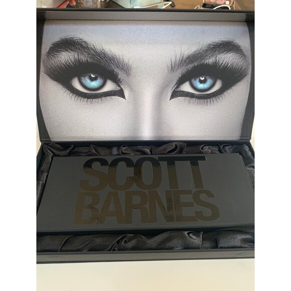 scott barnes Other - scott Barnes mesmerize eyeshadow palette NEW IN BOX